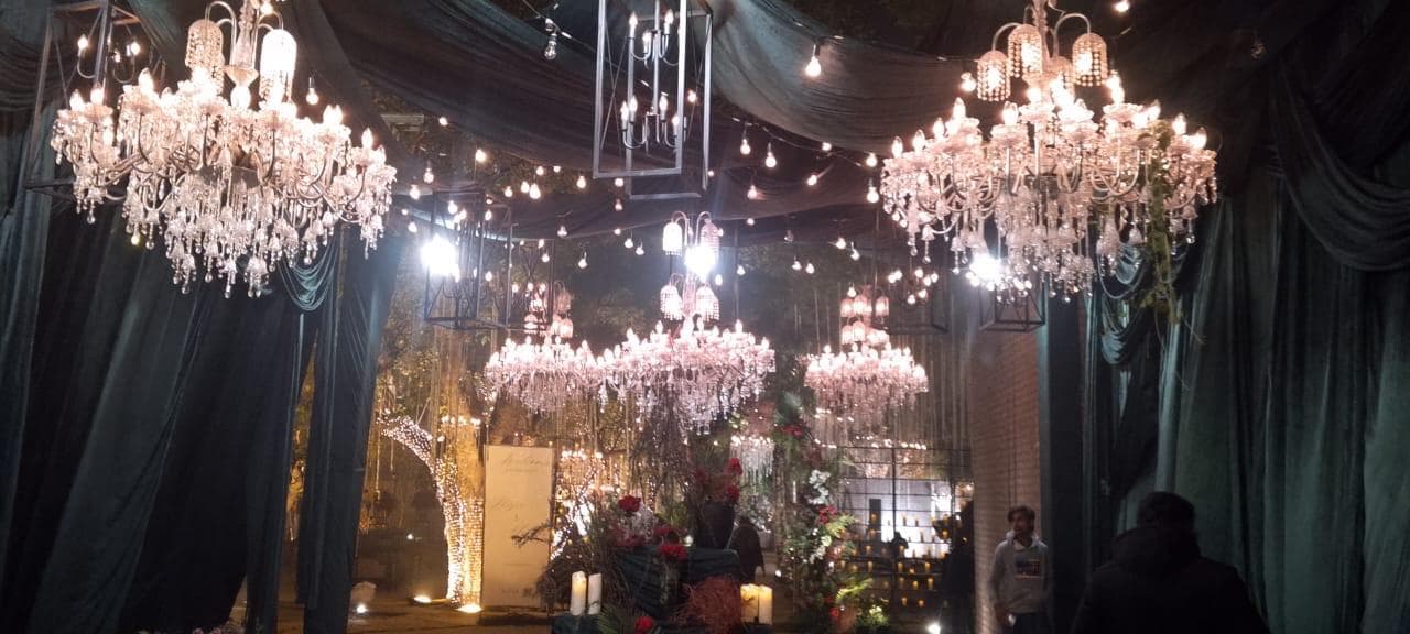 Spotlighting and ambient lighting by H&K Event Organizers